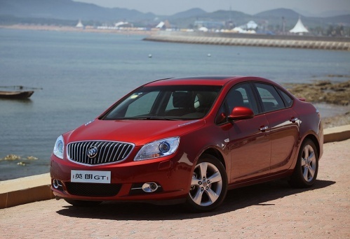 试驾上海通用别克英朗GT